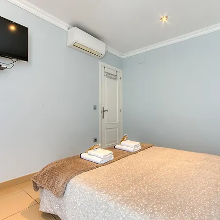 Casa Praga Сasa de vacaciones Rosas